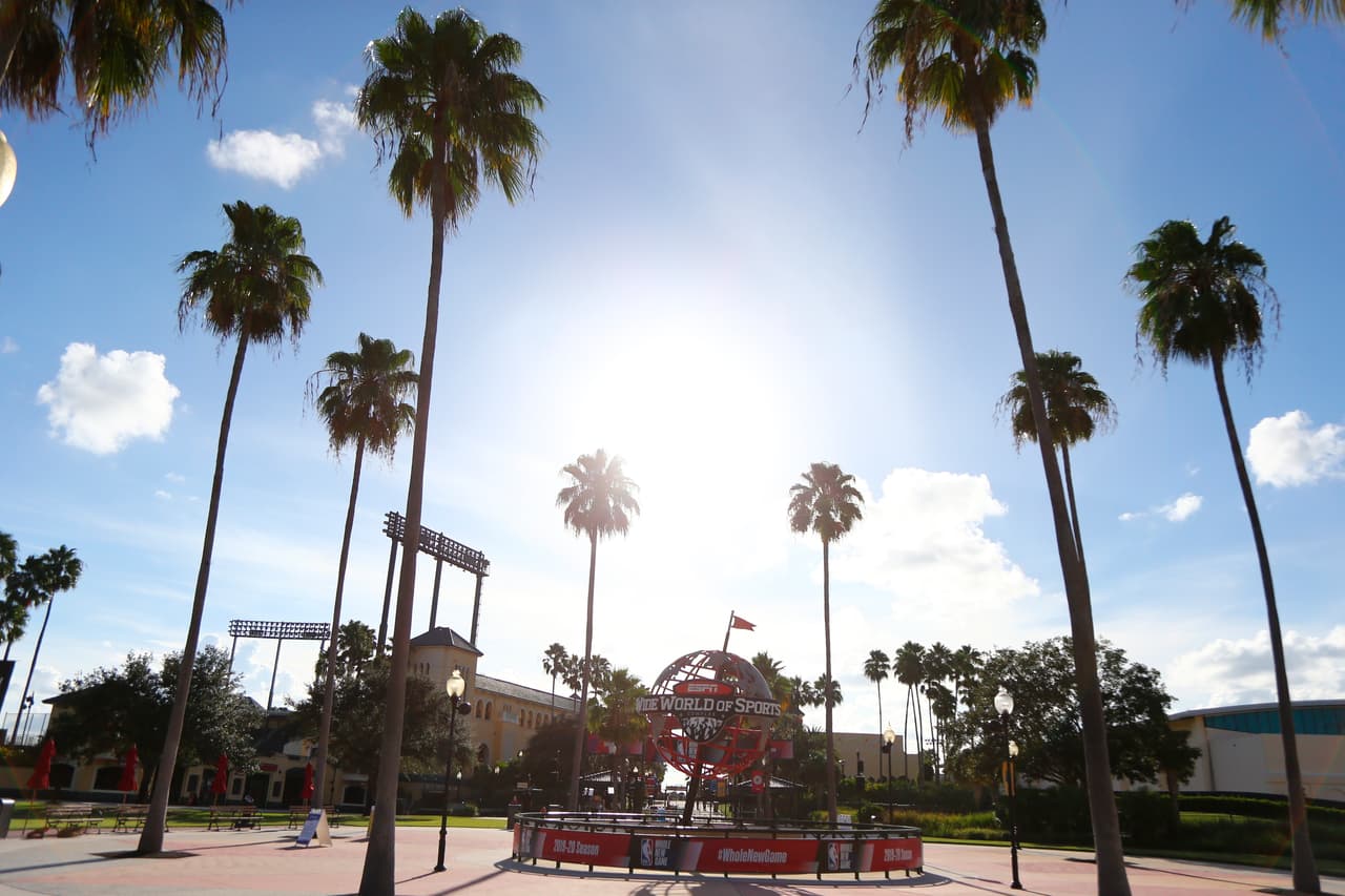 Las imágenes de las duelas desérticas en Florida tras la suspensión por el caso Jacob Blake.