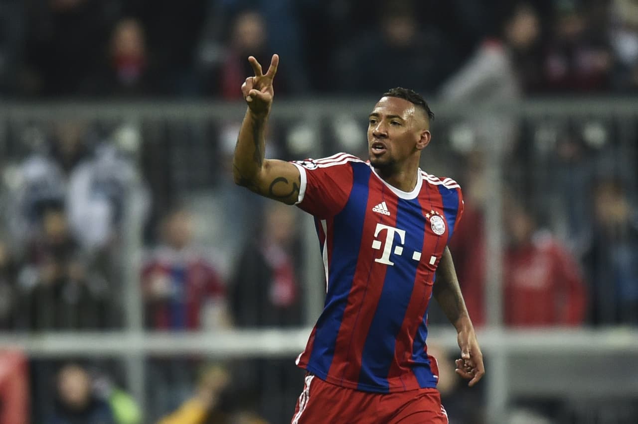 En tanto que su hermano se consolidó como un gran defensa con el Bayern Múnich, con un paso por el Hamburgo y una temporada en Inglaterra con el Manchester City.