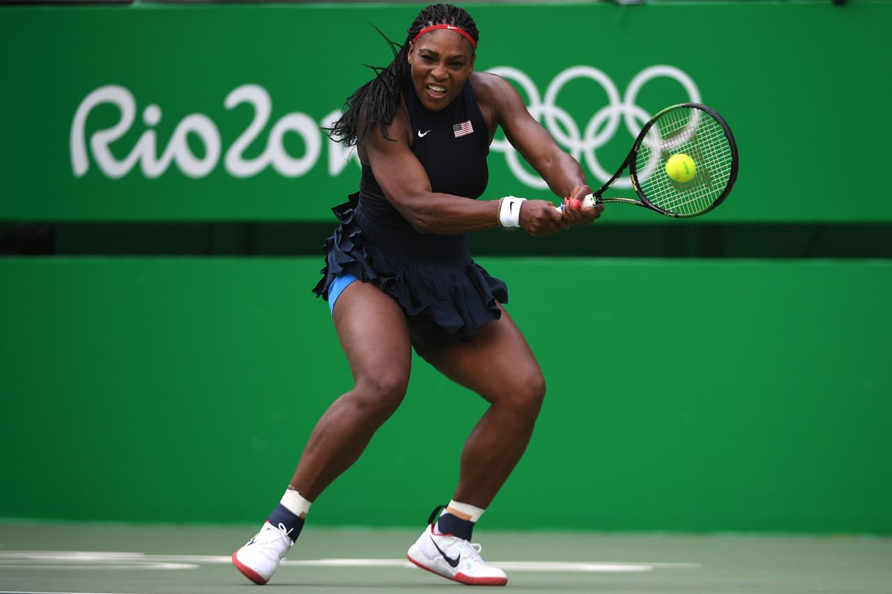 La estadounidense Serena Williams, número 1 mundial, se estrenó en el torneo olímpico de Río 2016 con un cómodo triunfo ante la australiana Daria Gavrilova, por 6-4 y 6-2.