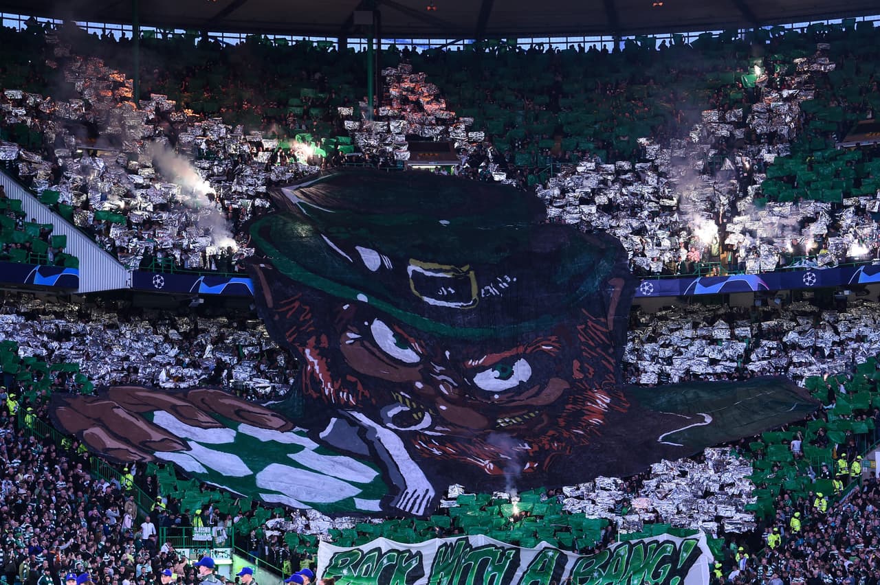 Los fans del Celtic apoyaron con todo.