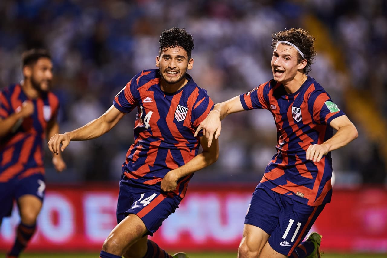 Los visitantes tuvieron que venirt de atrás en eñ segundo tiempo y logran golear a Honduras 1-4.
