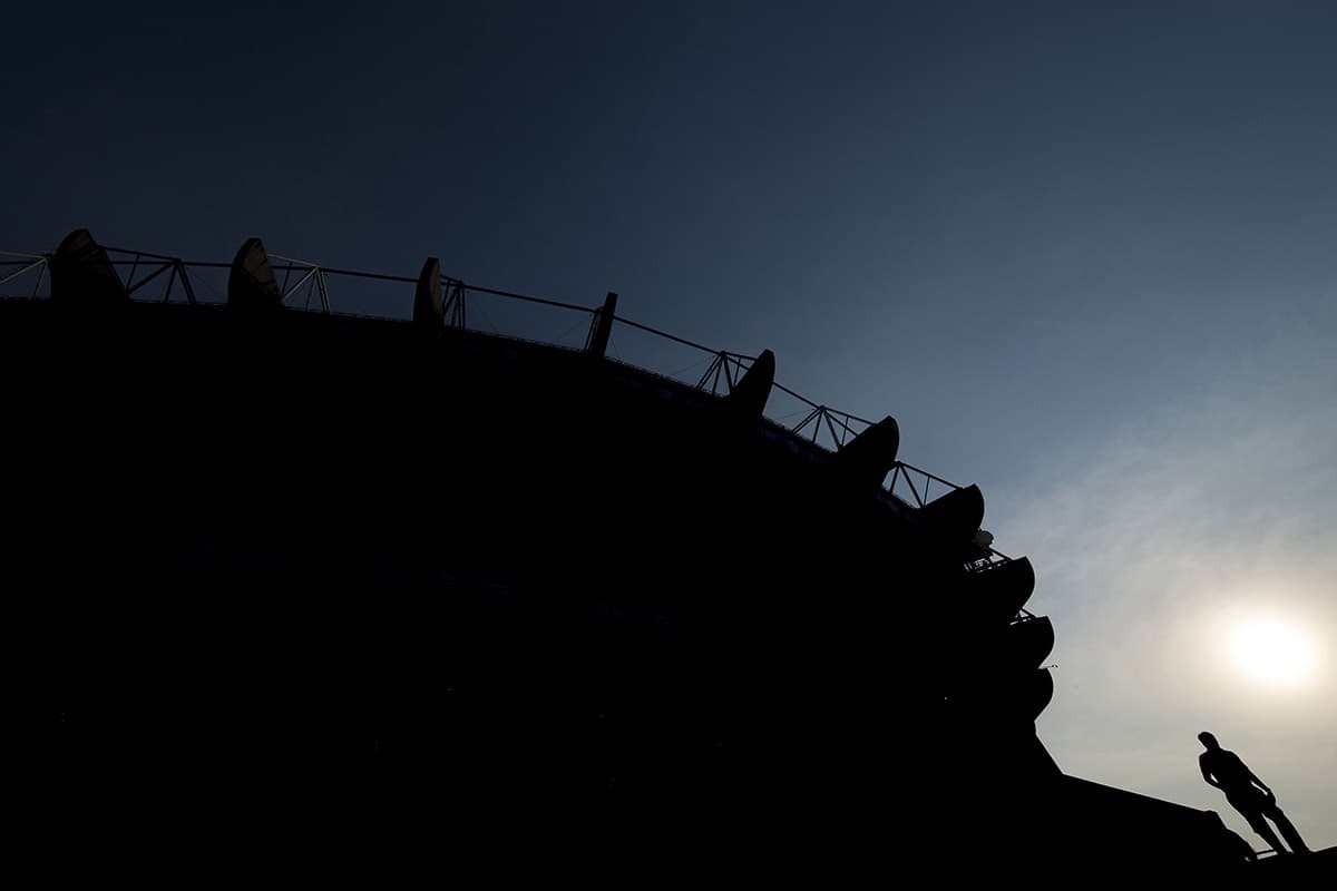 En el 2018 la cancha del Estadio Azteca sufrió por mal clima y conciertos, pero está lista para la 
<b><a href="https://www.univision.com/deportes/futbol/liga-mx/en-vivo-final-cruz-azul-vs-america-partido-de-vuelta-apertura-2018-liga-mx" target="_blank">Final del Apertura 2018 entre Cruz Azul y América.</a></b>
