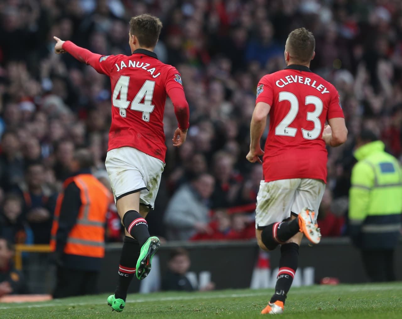 Con apenas diez partidos en la Premier League, fue incluso nominado por la BBC al premio del Deportista Joven del Año.