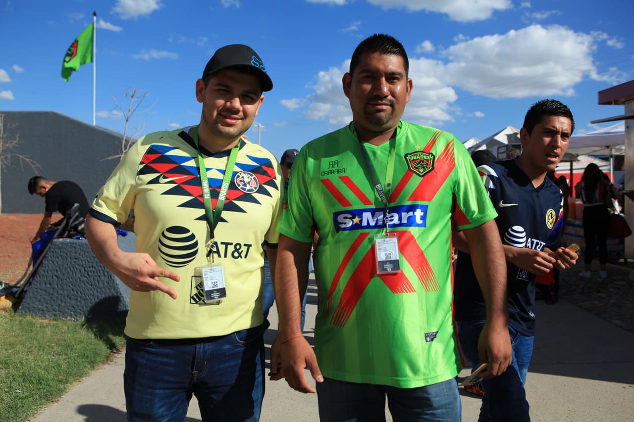 Los aficionados de ambas escuadras de dan cita en el Estadio Olímpico Benito Juárez para disfrutar de un ambiente sin igual.