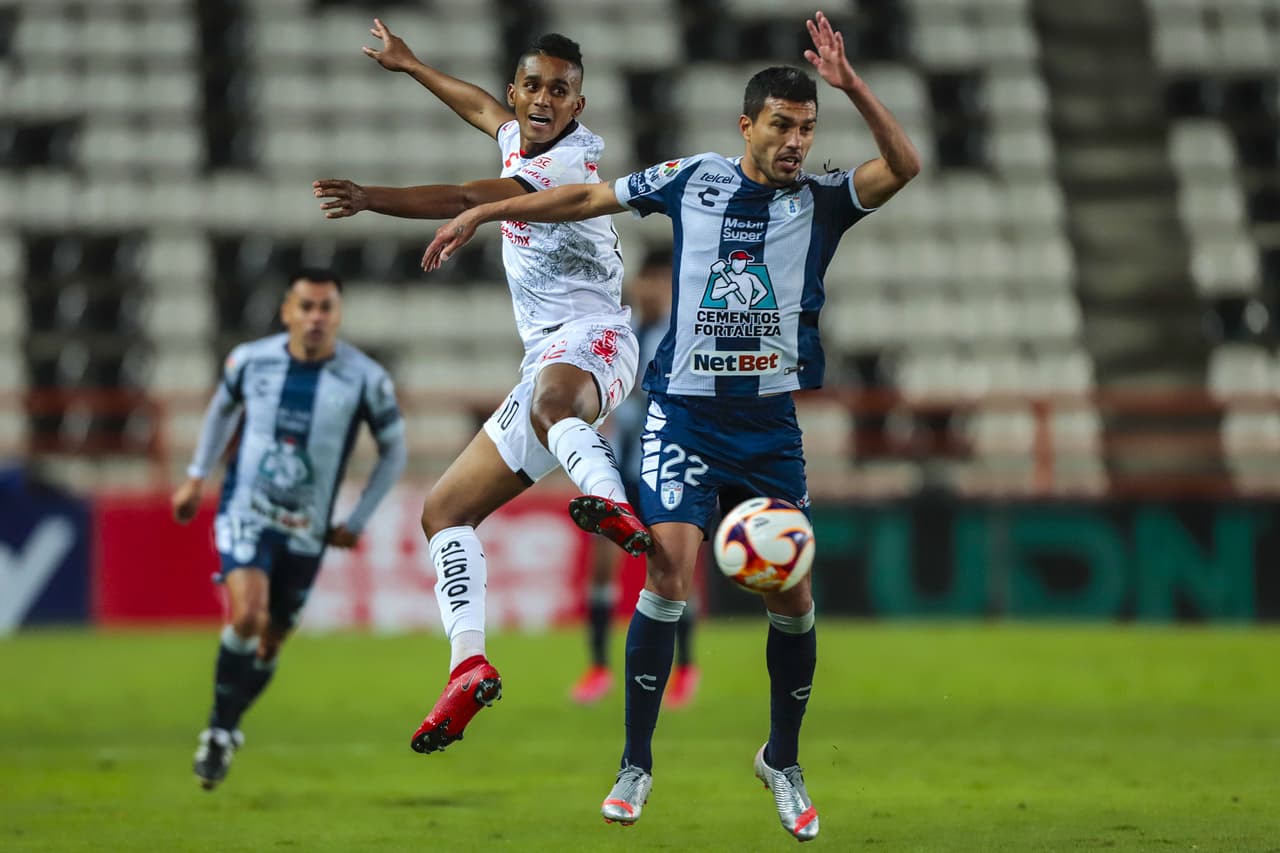 Con goles de Ismael Sosa y Kevin Álvarez, Pachuca rompe la maldición y logran vencer 2-1 a Tijuana.Pachuca pasa del último lugar al penúltimo y Xolos se queda con la octava plaza.