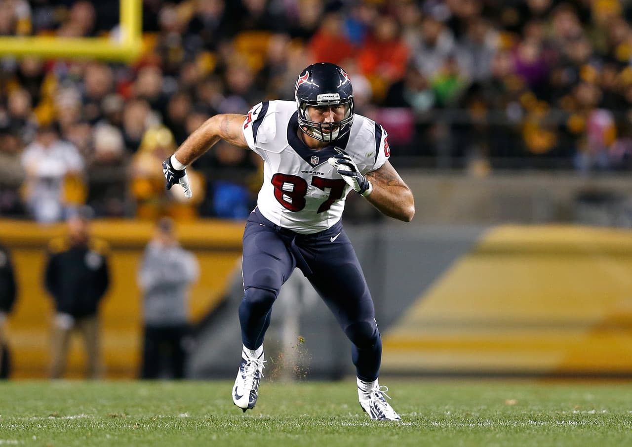 C.J. Fiedorowicz (AP-NFL).