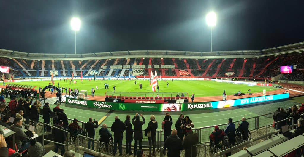 En el Estadio Max-Morlock comenzó la jornada 29 de la Bundesliga con el duelo de dos equipos en la parte baja de la tabla de posiciones.