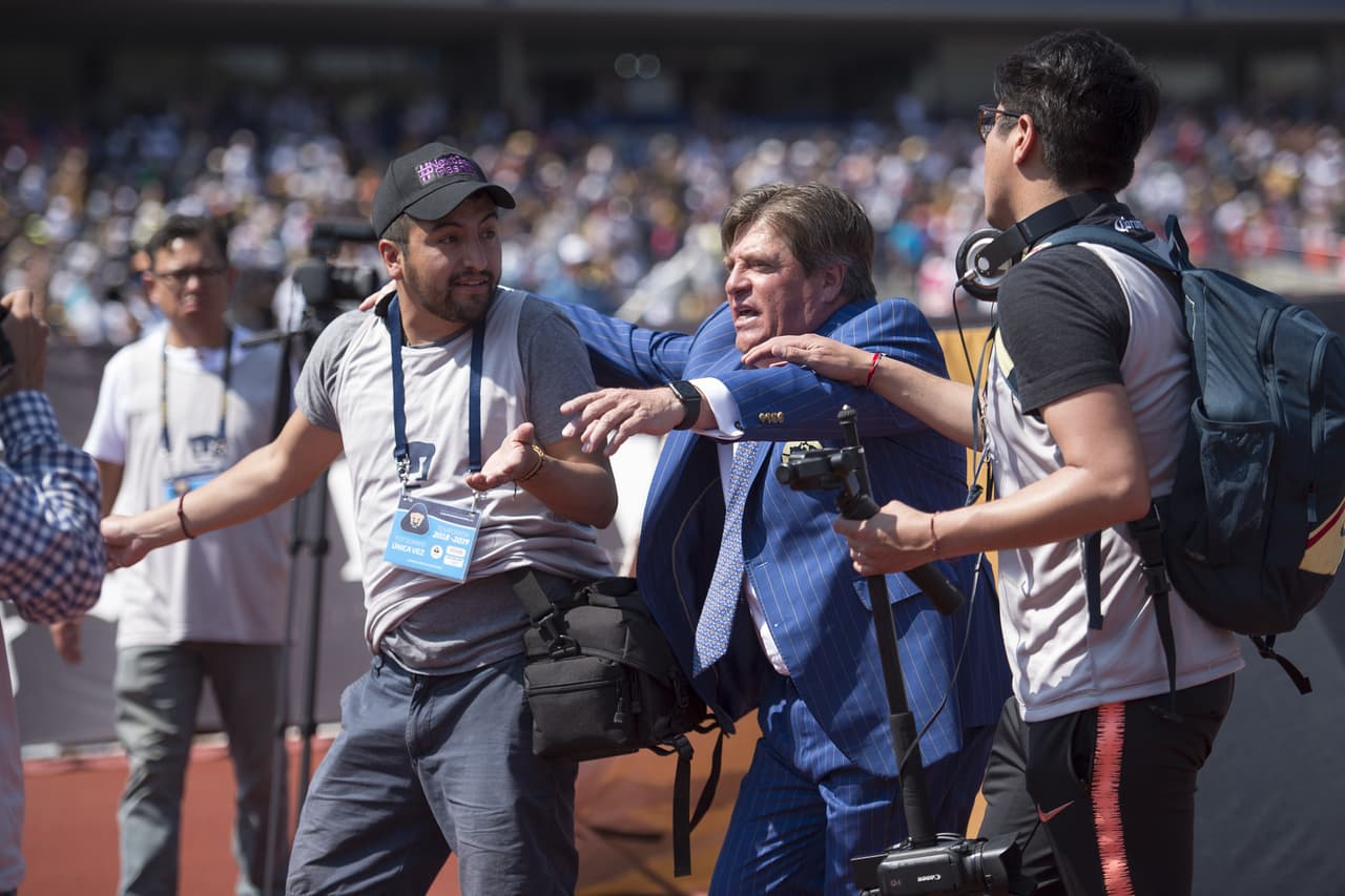 Miguel Herrera, irreconocible, llamó a la cordura tras bronca en Pumas-América: "Es solo fútbol"