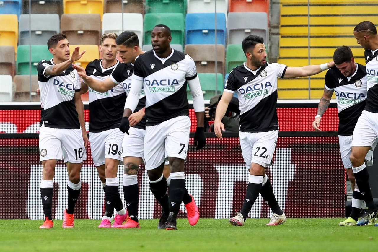 Juventus remonta y gana al Udinense con doblete de Cristiano Ronaldo de último minuto en Udine, durante la Jornada 34 en la Serie A. Nahuel Molina le daba la ventaja a los locales al minuto 10, pero fue el astro portugués quien igualó el marcador al minuto 87 y al 89 le dio la victoria a la Vecchia Signora.