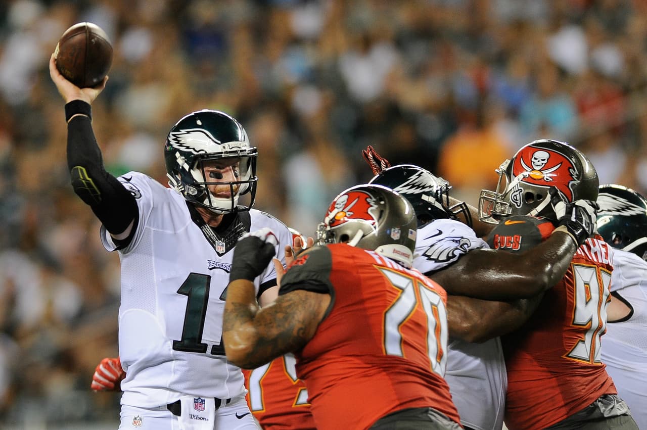 Eagles 17-9 Buccaneers: Carson Wentz debutó con Philadelphia