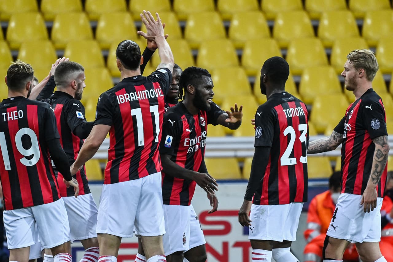 AC Milan goleó 1-3 al Parma a pesar de jugar con 10 hombres desde el minuto 60 por la expulsión de Zlatan Ibrahimovic.