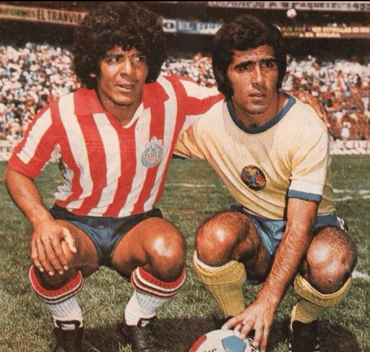 El primer anotador chiva fue Cirilo Peralta en 1974-75 y la victoria se la llevó el conjunto rojiblanco.