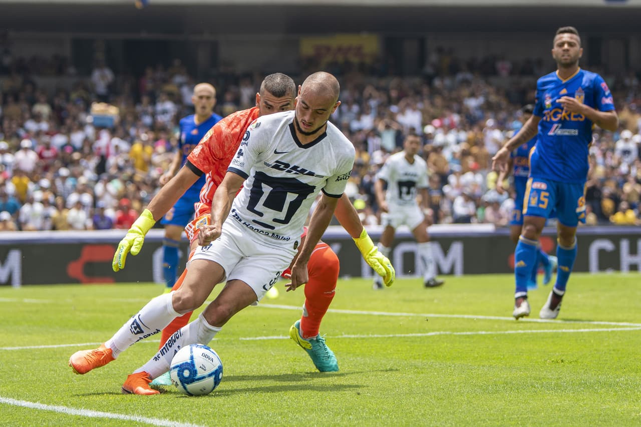 Pumas sufrió un descalabro en Ciudad Universitaria ante Tigres con gol de último minuto de André Pierre Gignac.