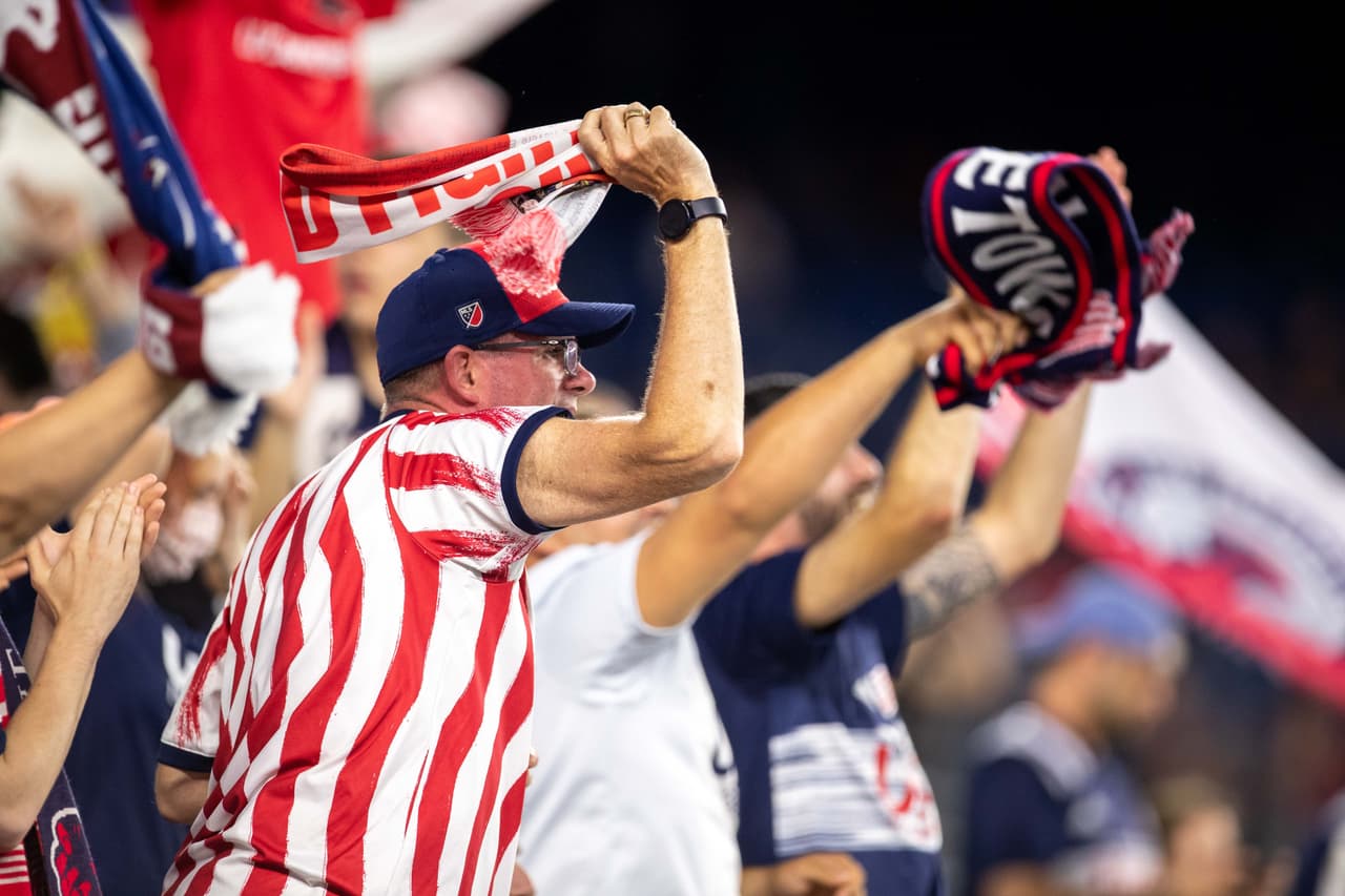 New England vio frenada su trayectoria de buenos resultados con este tropiezo en su propia casa.
<br>