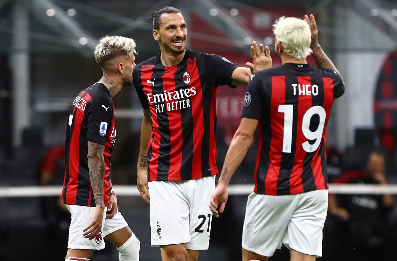 Zlatan se cambia el dorsal con el Milan: "Sólo estoy calentando"