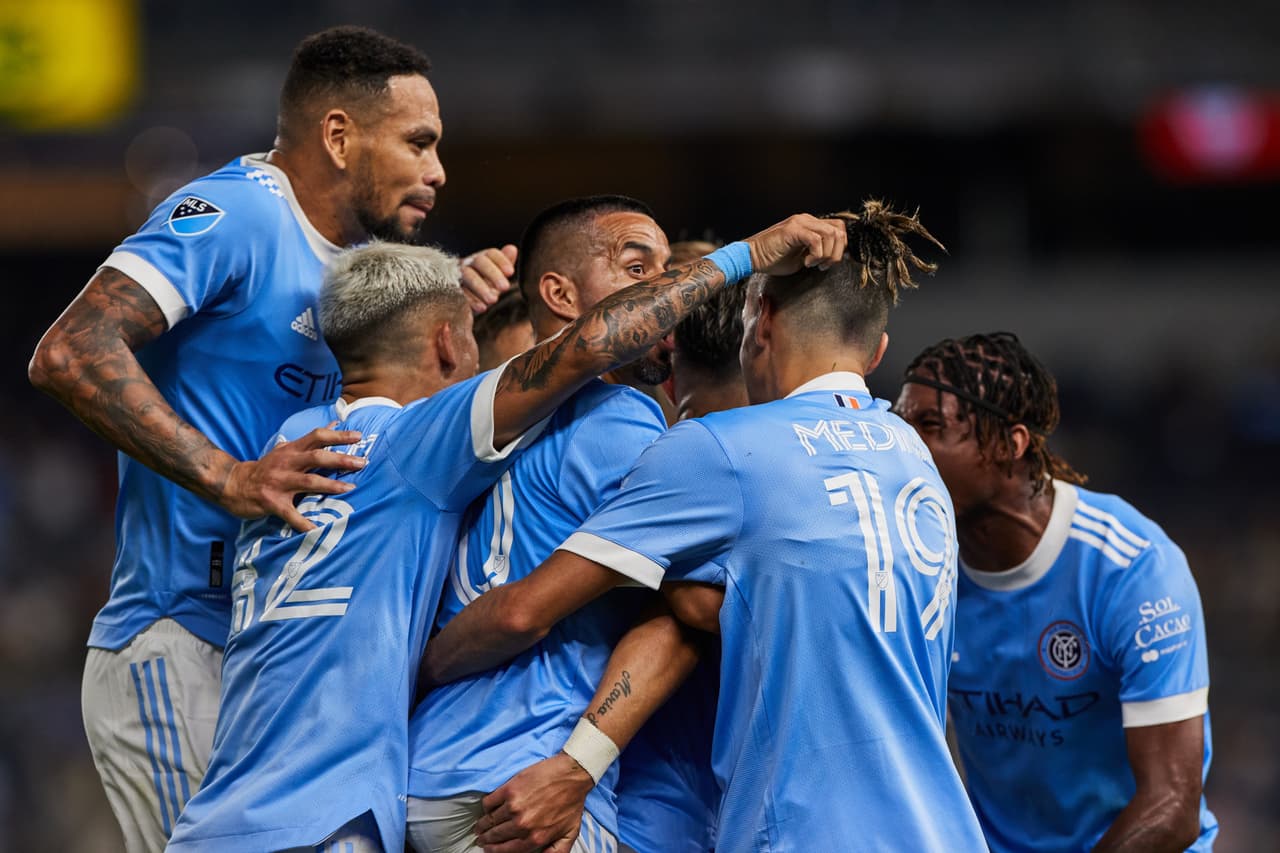 Julio Gonzalez brilla en los penales y Pumas vence al New York City FC 2-3 desde los once pasos.