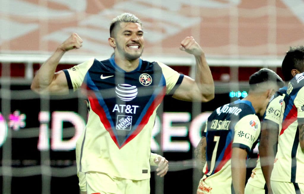 Henry Martín es vacunado como candidato para ir a Tokyo 2020