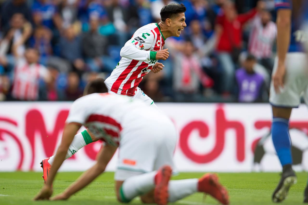 Dieter Villalpando abrió el marcador al minuto 14 para los Rayos del Necaxa.