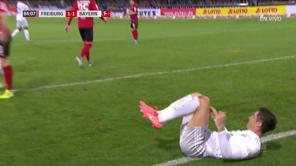 Tiro desviado de Robert Lewandowski