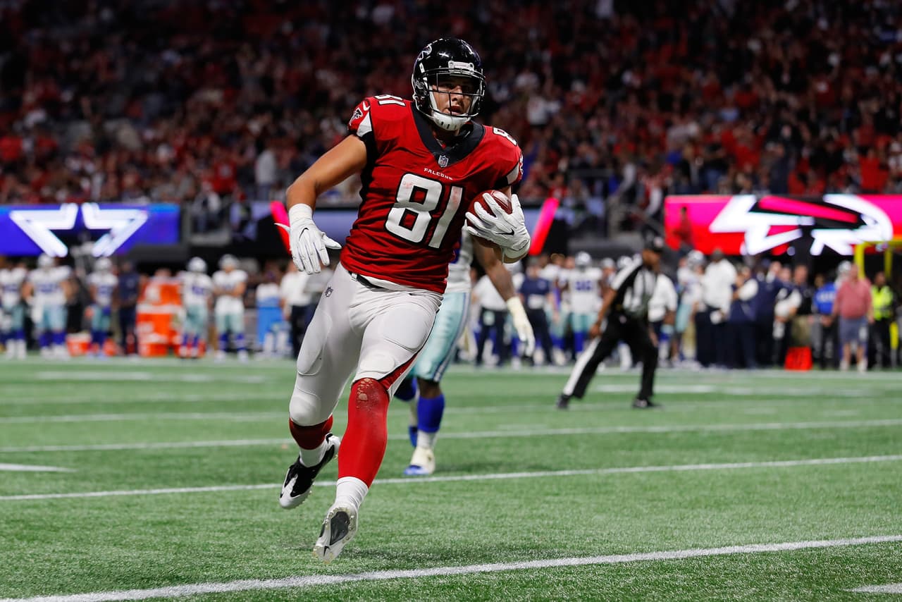 Austin Hooper tuvo una anotación por la vía aérea. Cerró el partido con 49 yardas totales en 6 recepciones