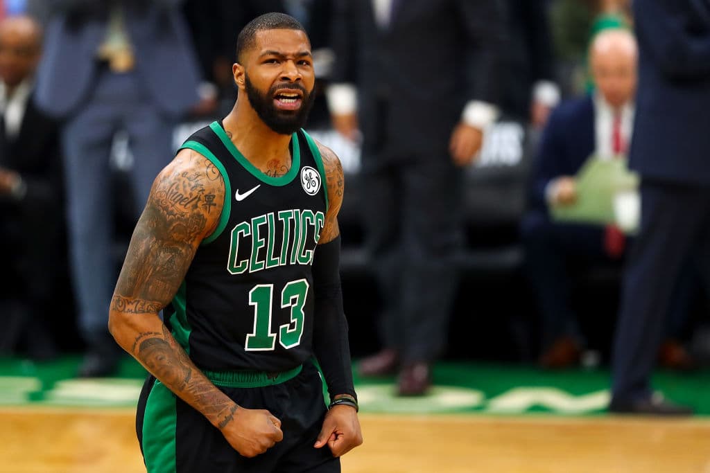 En la primera mitad, saliendo desde la banca Marcus Morris fue una bujía para los Boston Celtics proveyéndolos de puntos cuando más aguda estaba la sequía, e incluso acabó con 12 tras los dos primeros cuartos y 20 al final del partido.