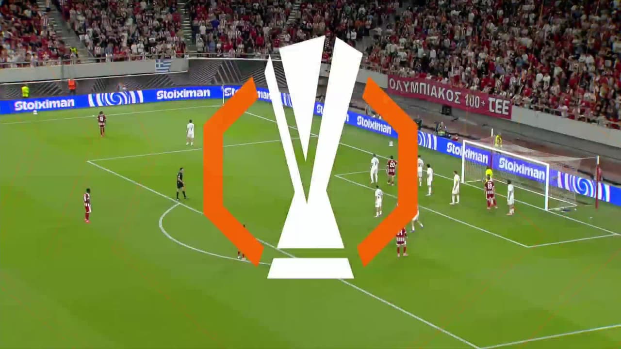 ¡TIRO ATAJADO! disparo por Panagiotis Retsos.