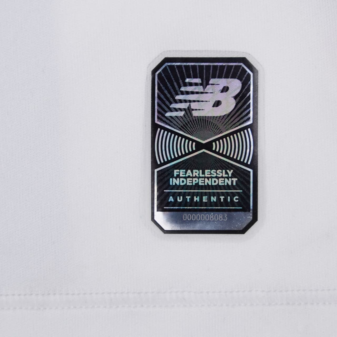 La pasión del Dragao y toda su afición en esta nueva temporada del fútbol europeo tendrá de nuevo las franjas gruesas en su playera. Pocos cambios, de hecho, tendrá la nueva prenda siendo el más notorio el de los hombros donde ya no existe el blanco sino que predomina el azul.