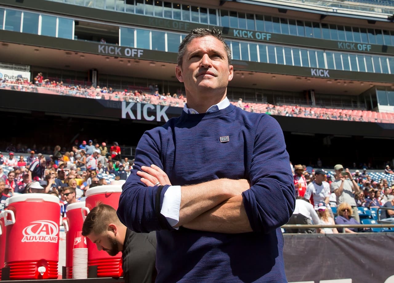 Tras 6 años en el cargo, Jay Heaps fue despedido como entrenador de NE Revolution