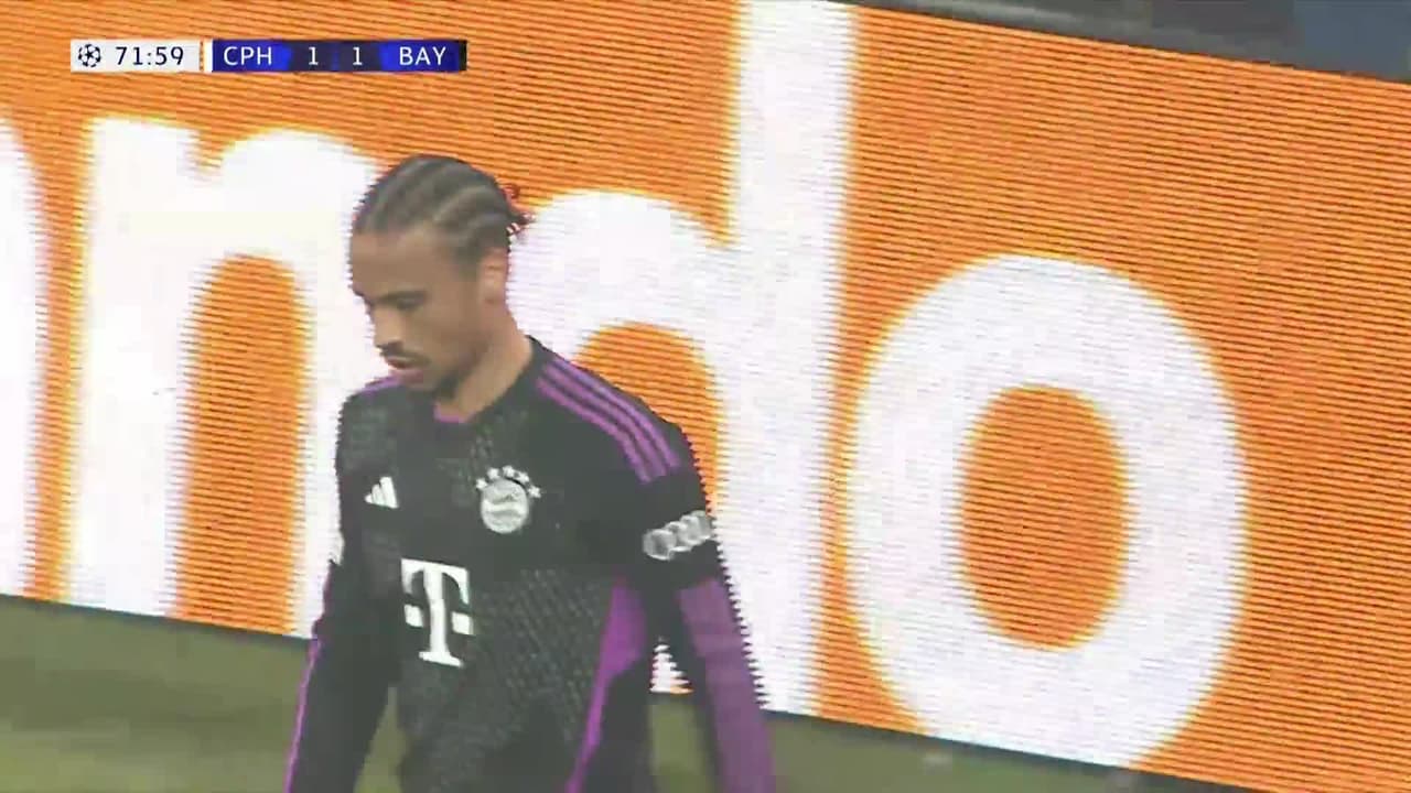 ¡TIRO ATAJADO! disparo por Leroy Sané.