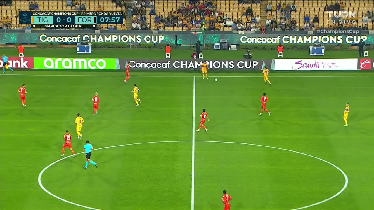 ¡TIRO ATAJADO! disparo por Juan Brunetta.