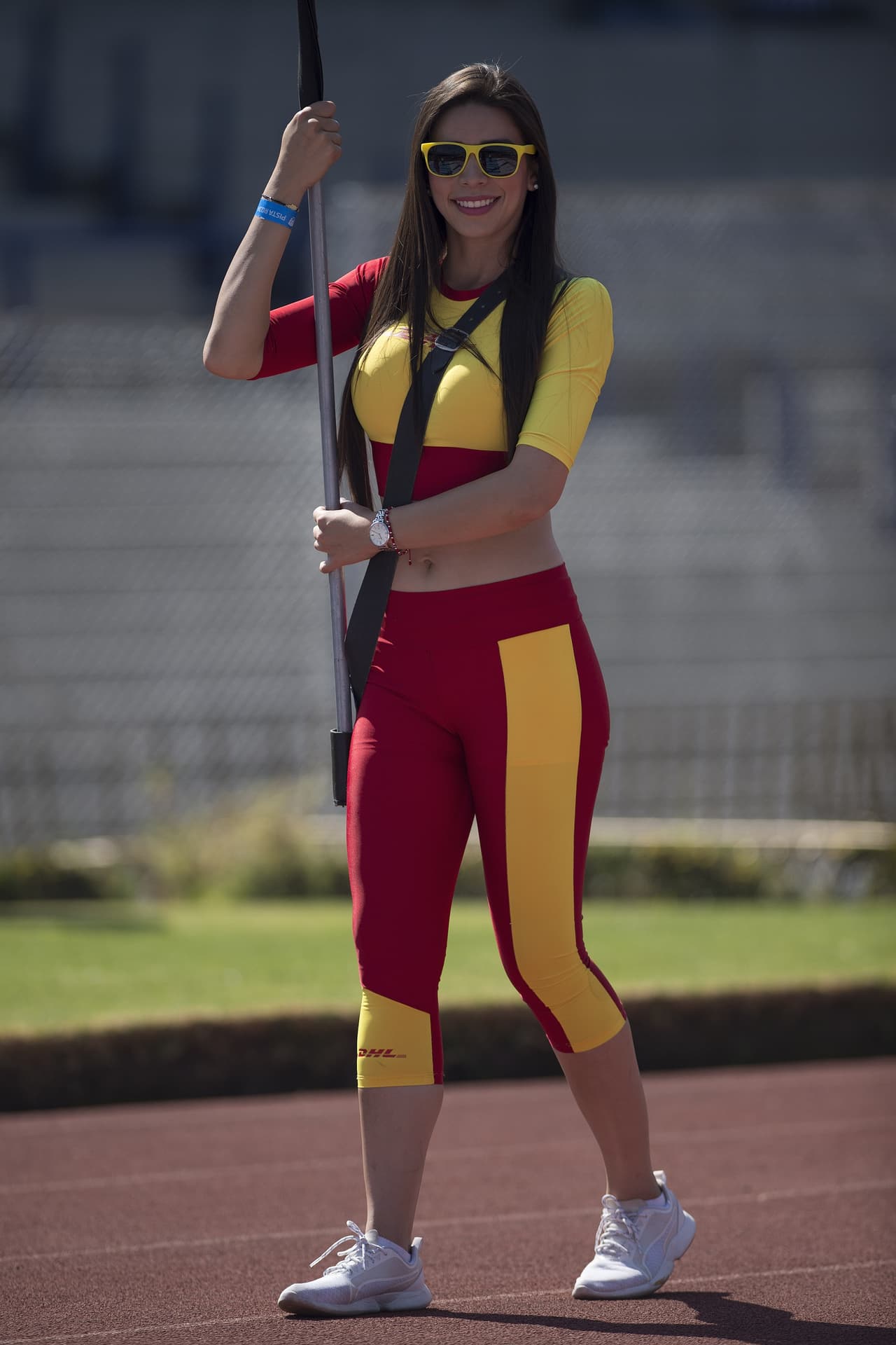 La presencia del argentino Gerardo Martino, técnico de México, fue un detalle de la fiesta de hinchas y porristas en el estadio Olímpico Universitario por el Pumas vs Monterrey en el Clausura 2019.