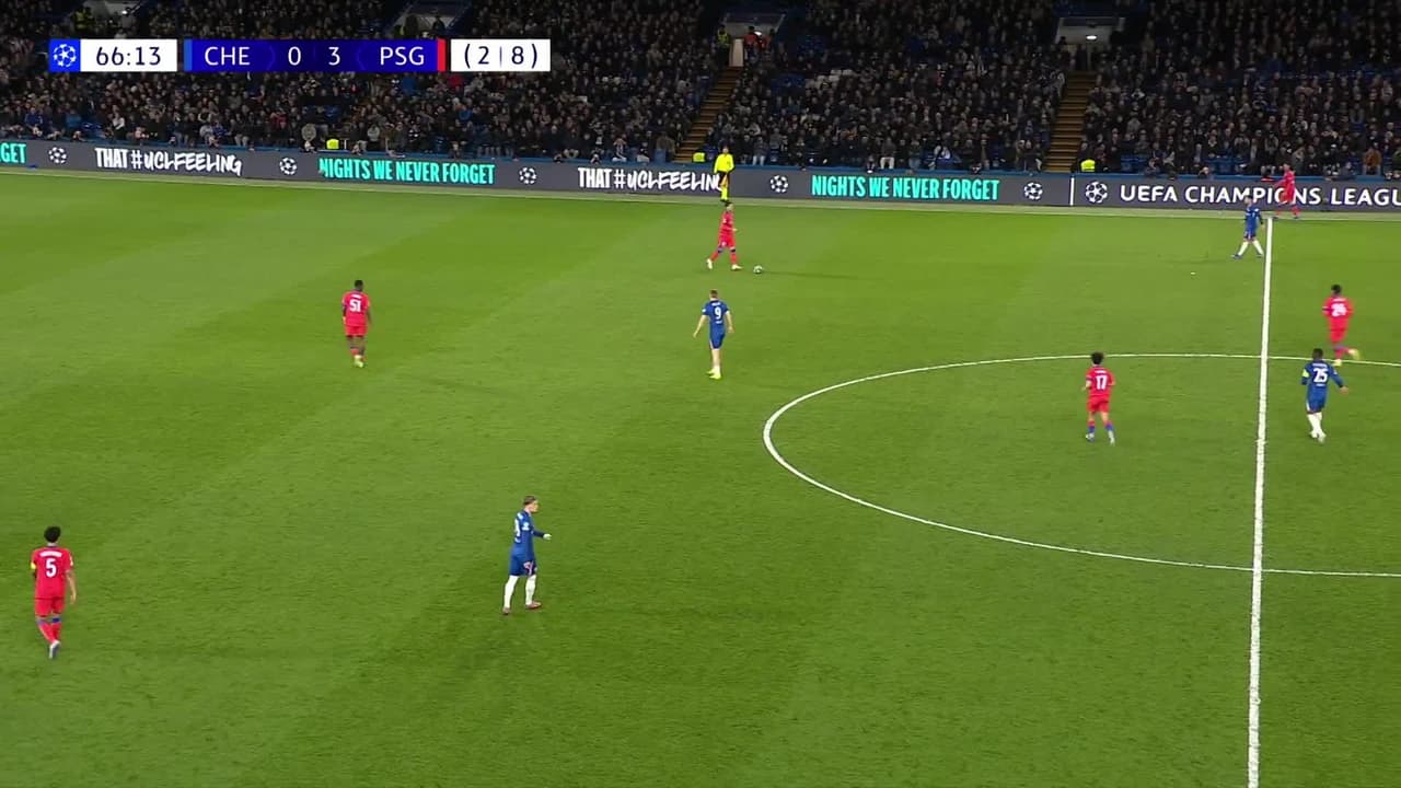 ¡TIRO ATAJADO! disparo por Liam Delap.