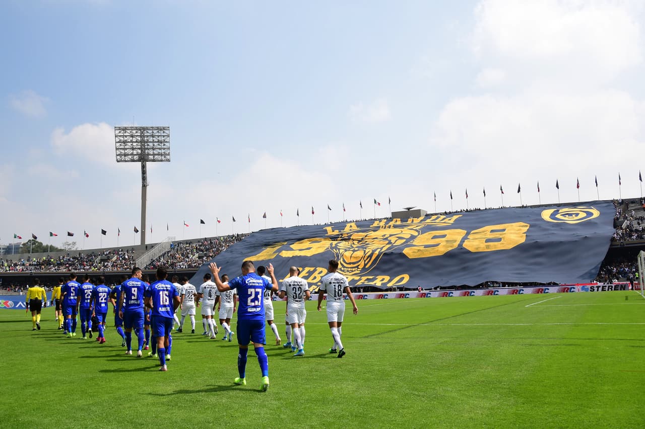 Con gol de Iturbe al final, Pumas rescató un punto ante el Cruz Azu; Rodríguez abrió el marcador.