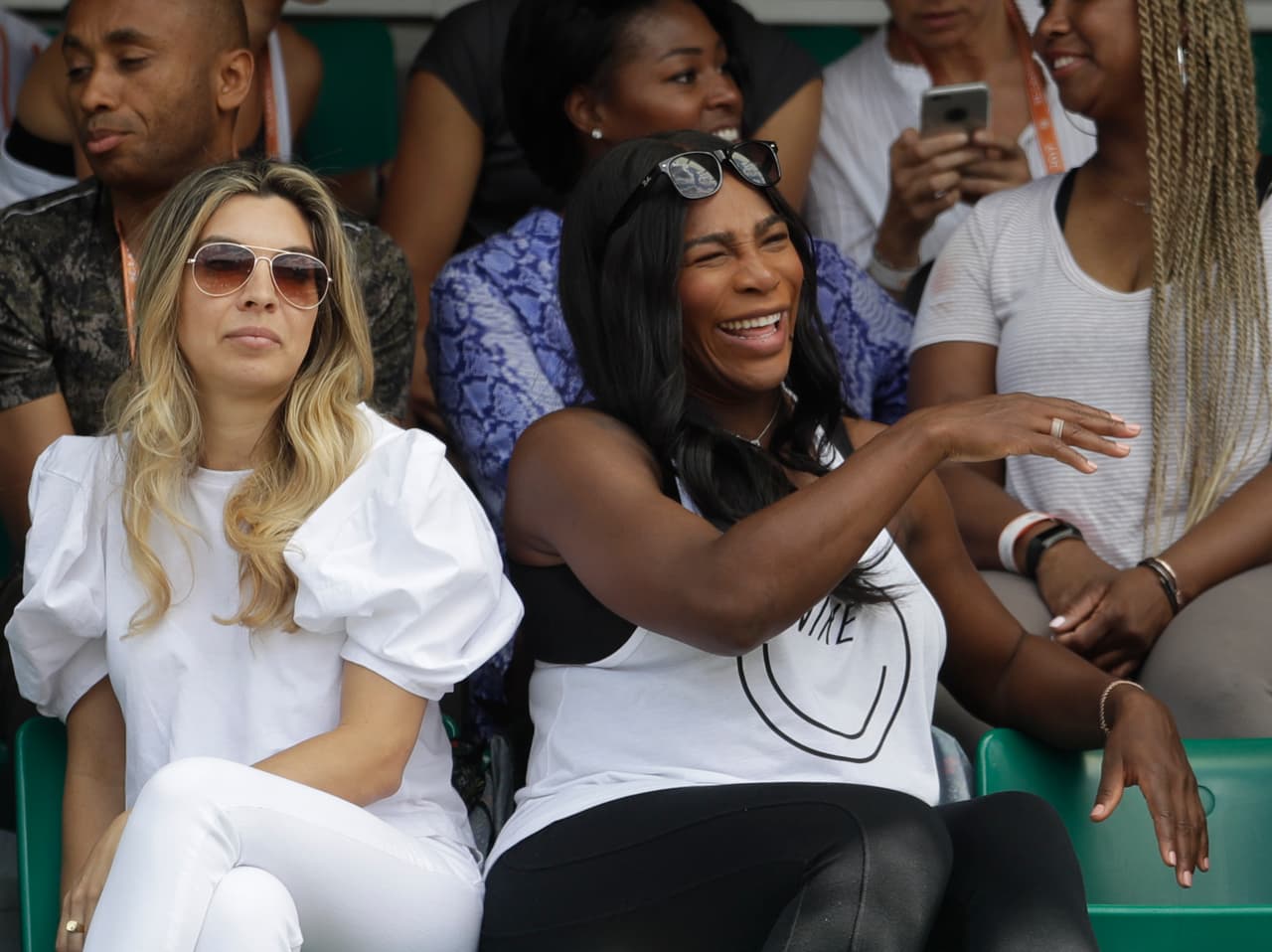 Por primera vez en más de dos décadas, Serena estuvo como espectadora y se le vio contenta y