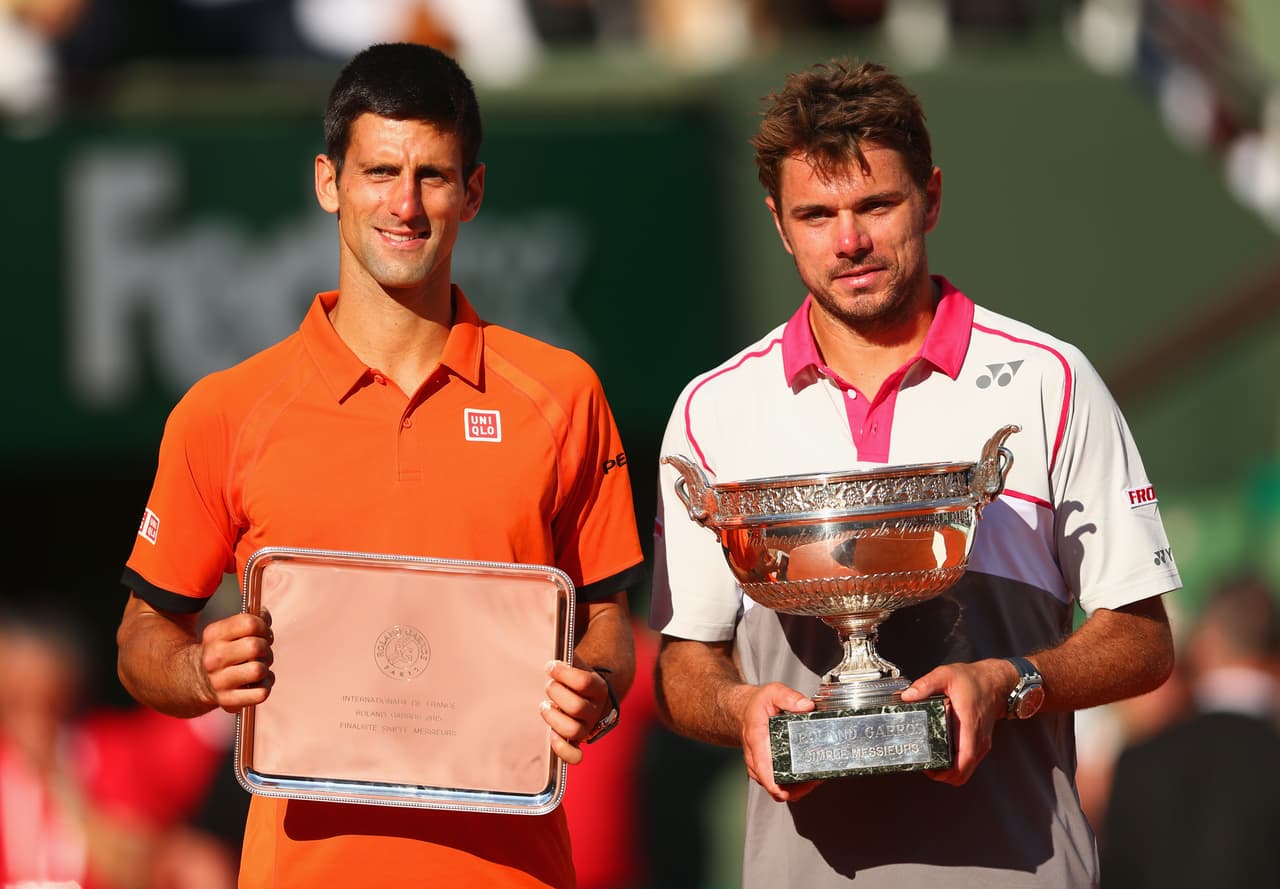 Cuando los declives de Federer y de Nadal parecían abrir paso por fin a Djokovic para ganar el torneo francés en 2015, cayó sorpresivamente en la final ante el suizo Stanislas Wawrinka.
