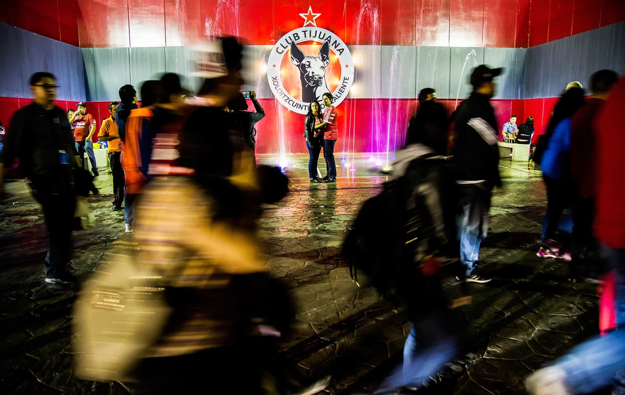 El colorido de la afición en la Jornada 16