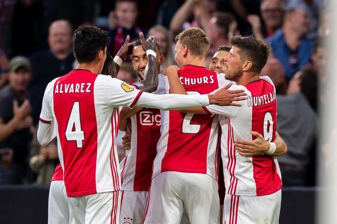 El Ajax mostró su mejor versión para derrotar 4-1 al Heerenveen. Tagliafico en dos ocasiones, Schuurs y Tadic anotaron para los 'ajacied'. Edson Álvarez jugó 80 minutos.