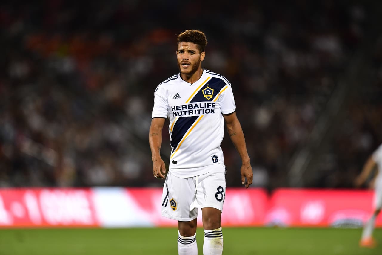 17. Jonathan dos Santos (LA Galaxy) - 2,000,000 de dólares.