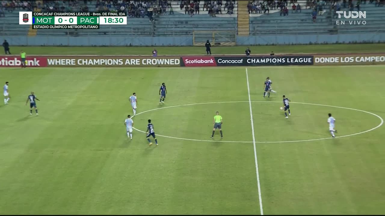 ¡TIRO ATAJADO! disparo por Lucas Campana.