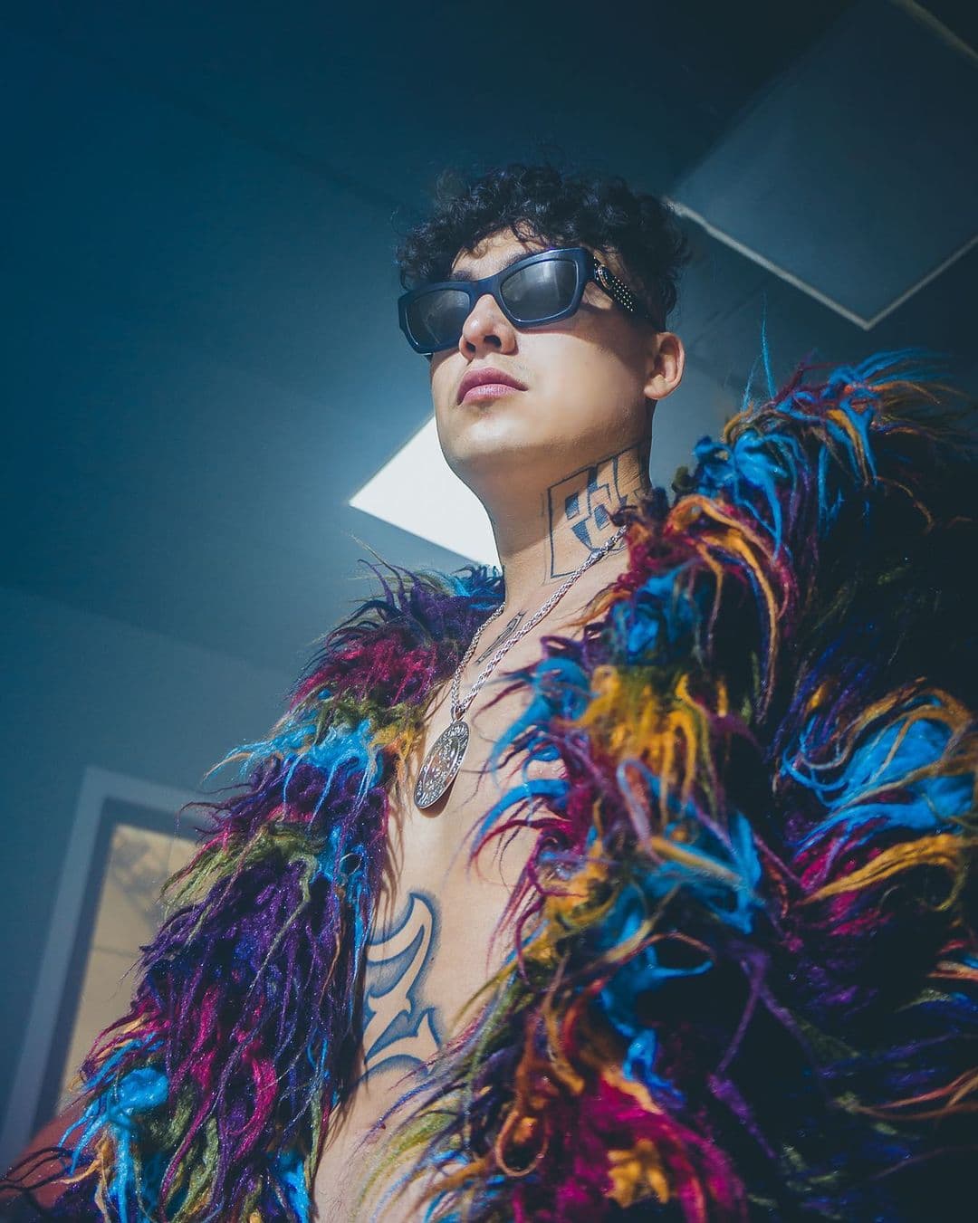 “Esta canción le va a dar mucha fuerza a la raza”, dijo Alemán en entrevista.