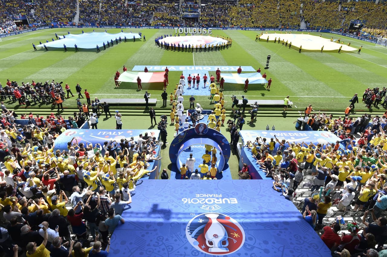 La salida dee ambas selecciones.