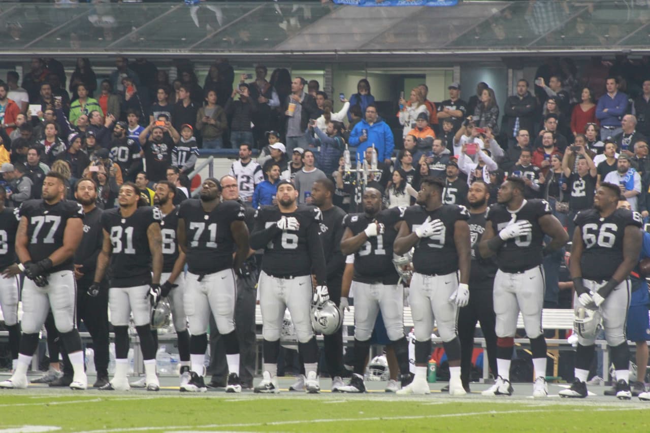Te presentamos las mejores imágenes que nos dejó el juego entre Raiders y Texans en la cancha del estadio Azteca de la ciudad de México.