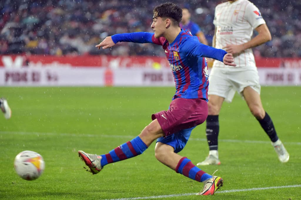 Con goles del Papu Gómez y Ronal Araujo, Sevilla y Barcelona nos regalan un muy entretenido empate 1-1 en el juego de jornada 4 que tenían pendiente.