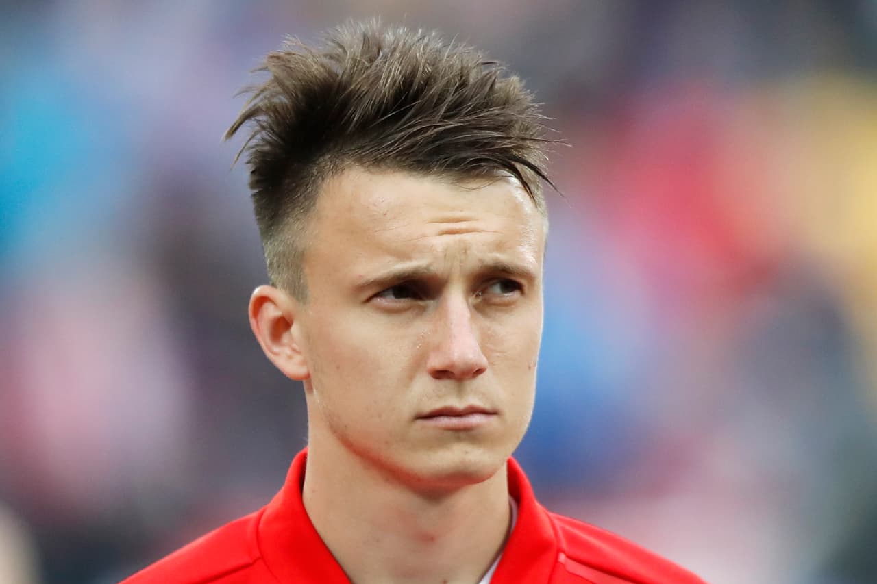 El ruso Aleksandr Golovin, de 22 años, es otro de los nombres que suena en la órbita de Juventus, Chelse, Arsenal y Barcelona. El cuadro culé pagaría los 30 millones de euros, pero aún no se convence.