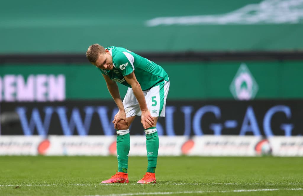 Werder Bremen cayó en casa 1-2 ante Wolfsburg. Los visitantes llegaron a 51 puntos en zona de competiciones de la UEFA; Werder Bremen se quedó en 30.