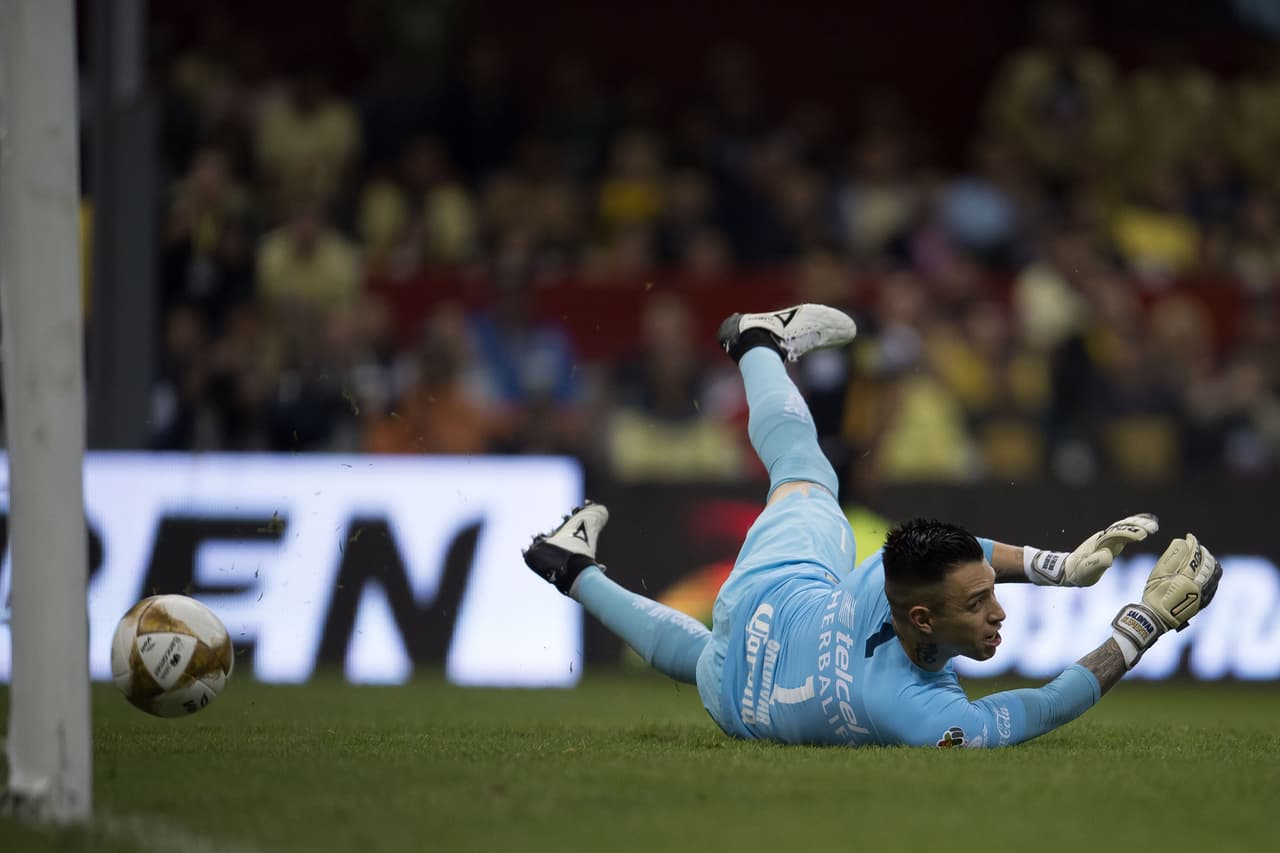 <b>Alfredo Saldívar: 0.| </b>El peor partido de su vida. No solamente por los seis goles que recibió, sino porque cuando su equipo tenía posibilidades, cometió graves errores en el primer y tercer gol.