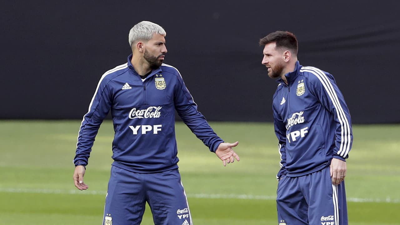 Agüero bloquea 'Messi' de sus transmisiones en vivo
