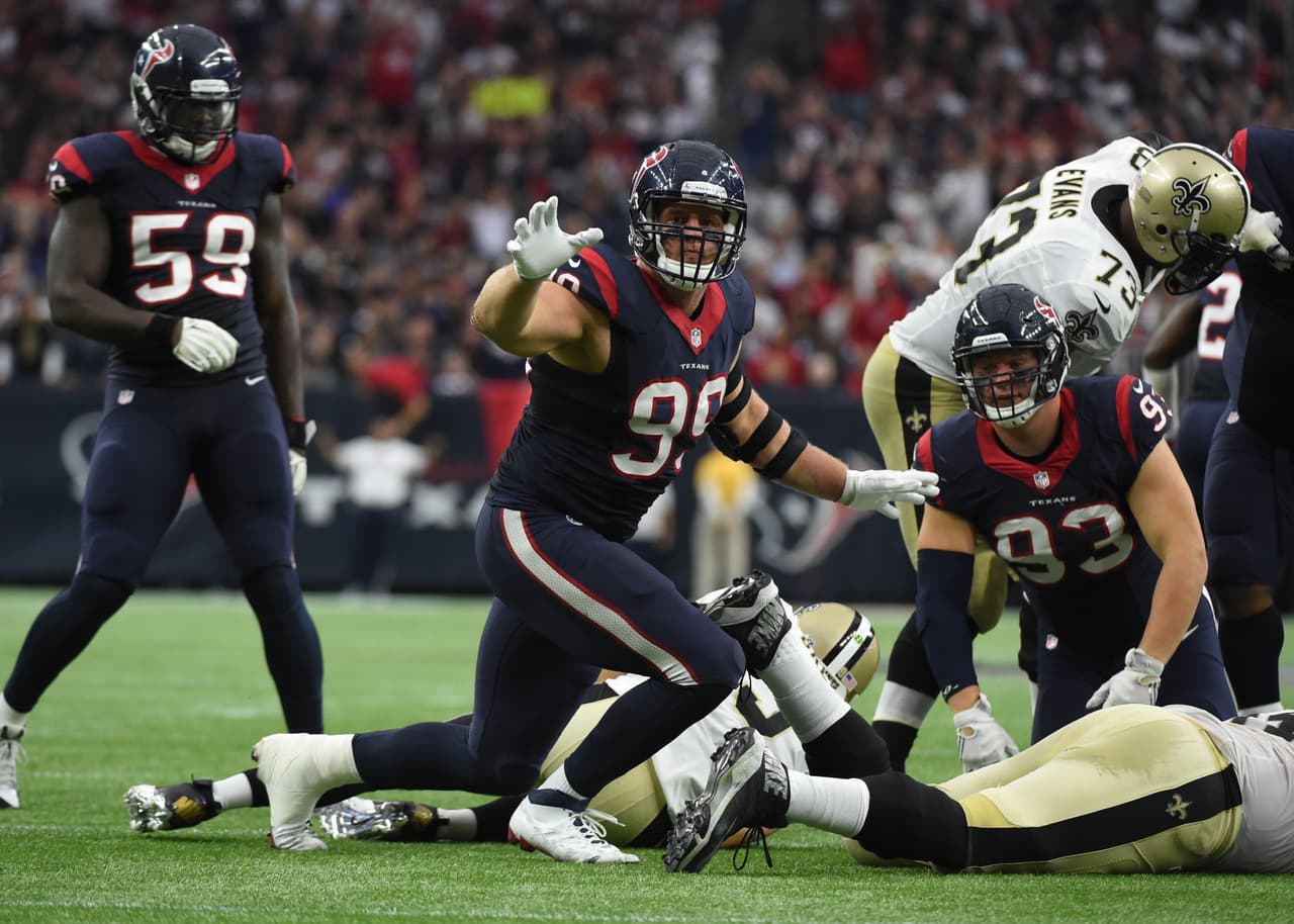 5. J.J. WATT - Detrás de indianapolis pero bien pegados vienen los Houston Texans que ya ligaron 4 victorias. Contra los New Orleans Saints demostraron que su defensiva ha sido clave. Limitaron a Drew Brees en 228 yardas; en total los Saints solo produjeron 268 yardas y J.J. Watt caprutó 2 veces a Brees.