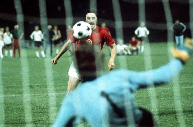 Legendario Antonin Panenka se encuentra grave por COVID-19