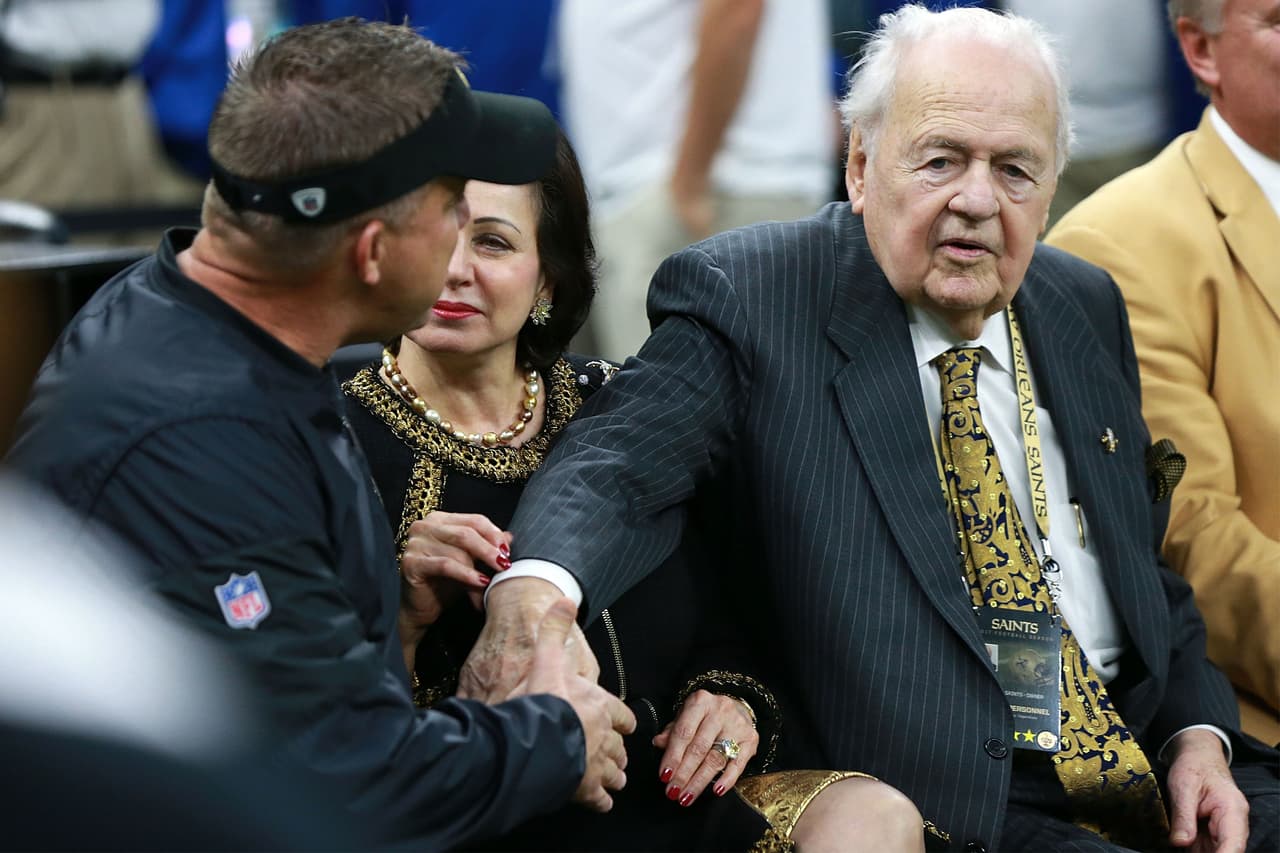 8. Familia Benson, Tom Benson (Dueños de los New Orleans Saints y New Orleans Pelicans) - 3 miles de millones de dólares